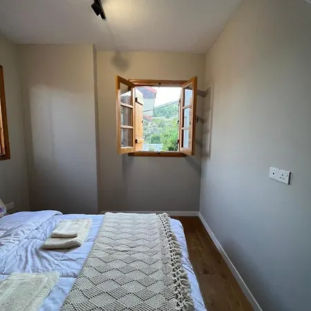 Eftis - Renovated Traditional House Holiday home Omodos