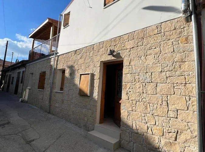 Eftis - Renovated Traditional House Σπίτι διακοπών