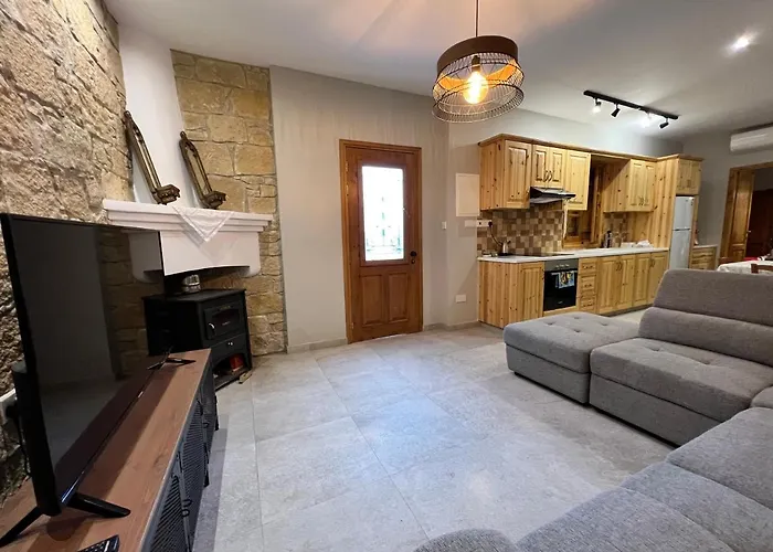 Eftis - Renovated Traditional House Σπίτι διακοπών Όμοδος